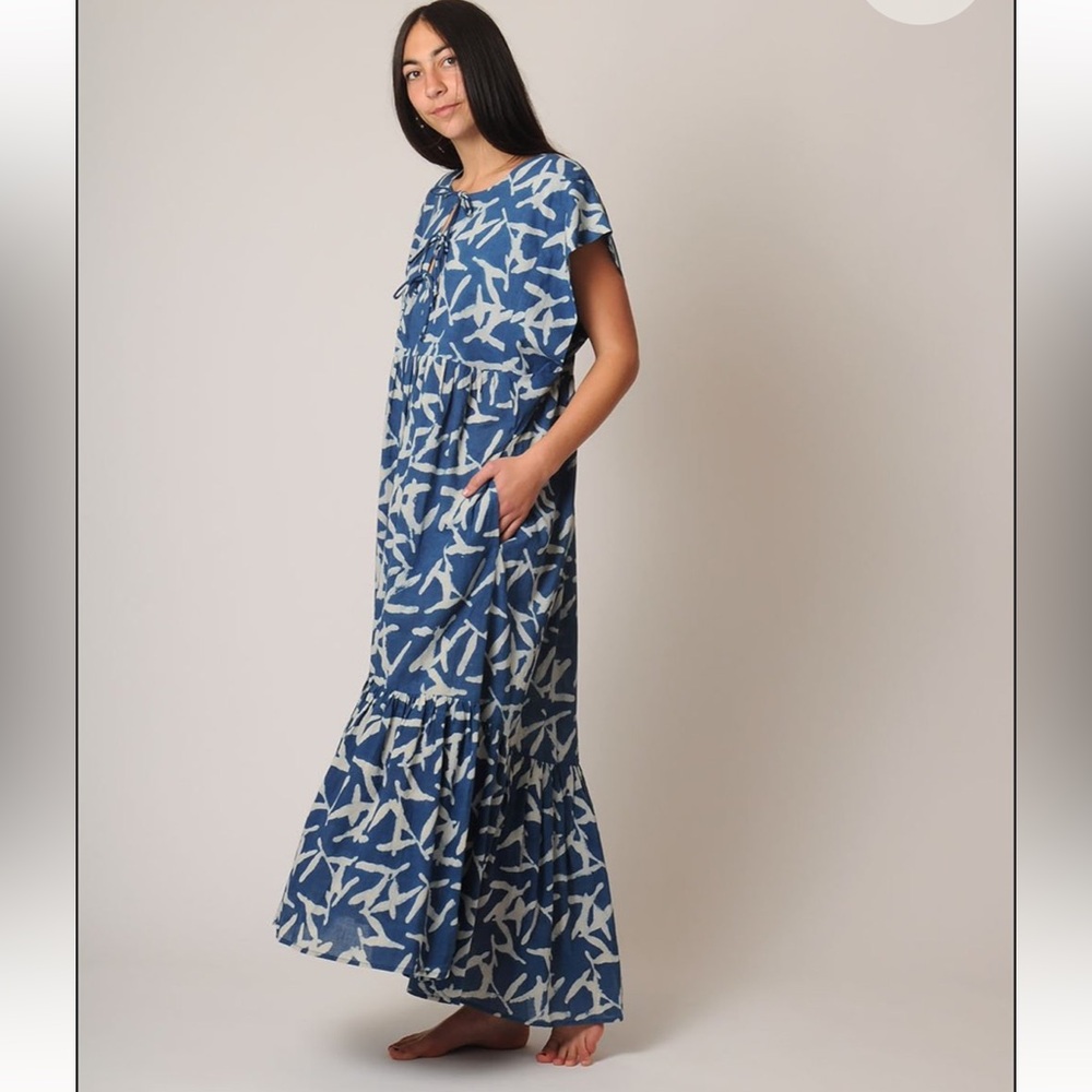 Mirth Sonoma cotton maxi dress size M blue and white